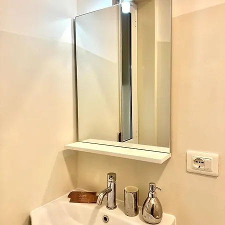 Oda ve Kahvaltı Igea Salerno